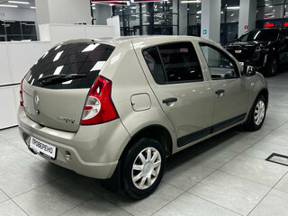 2011 Renault Sandero I, бежевый, 600001 рублей, вид 3