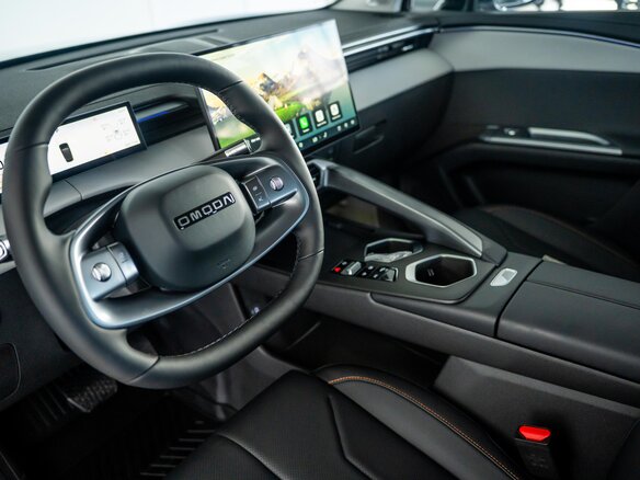 2026 Omoda C5 II, серый, 2779000 рублей - вид 14