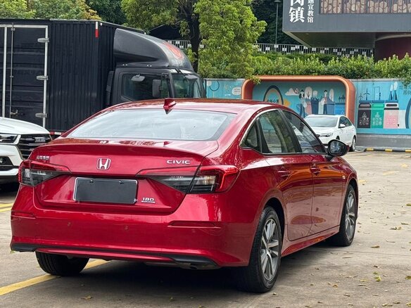 2023 Honda Civic XI, красный, 1877700 рублей - вид 3