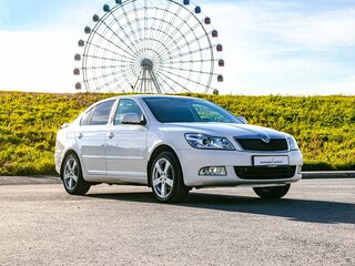 2013 Skoda Octavia II (A5) Рестайлинг, белый, 950000 рублей, вид 5