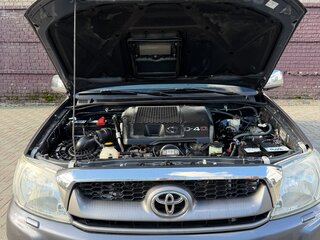 2011 Toyota Hilux VII, серый, 1850000 рублей, вид 3
