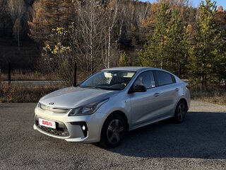 2018 Kia Rio IV, серебристый, 1350000 рублей, вид 3