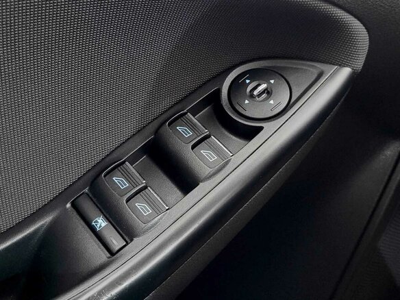 2013 Ford Focus III, чёрный, 720000 рублей - вид 9