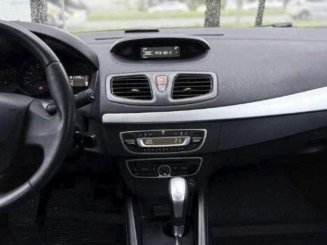 2011 Renault Fluence I, бежевый, 990000 рублей - вид 11