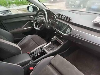 2022 Audi Q3 35 TFSI II (F3), серый, 1940000 рублей, вид 4