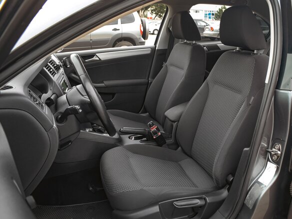 2012 Volkswagen Jetta VI, серебристый, 1150000 рублей - вид 10
