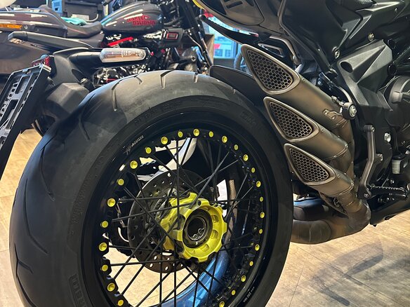 2019 MV Agusta Dragster 800, серый, 1250000 рублей - вид 15