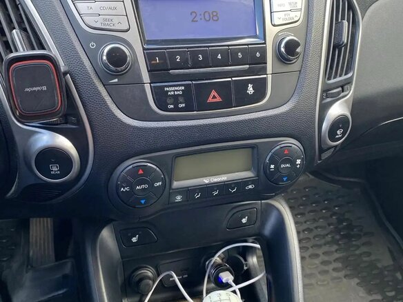 2010 Hyundai ix35 I, серый, 685000 рублей - вид 9