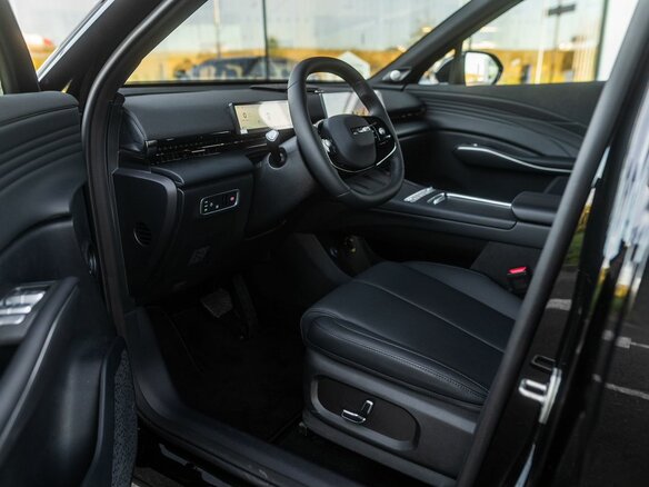 2026 Omoda C7, чёрный, 3099000 рублей - вид 8