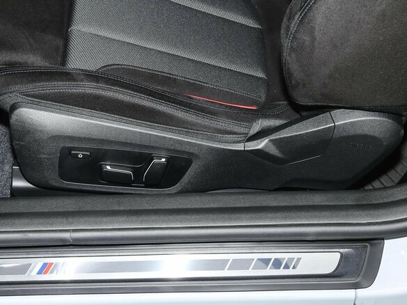 2025 BMW 2 серии 220i G42 Рестайлинг, чёрный, 6325000 рублей - вид 14