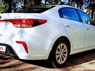 2018 Kia Rio IV, белый, 1349000 рублей, вид 3