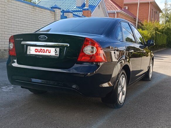 2008 Ford Focus II Рестайлинг, чёрный, 690000 рублей - вид 4