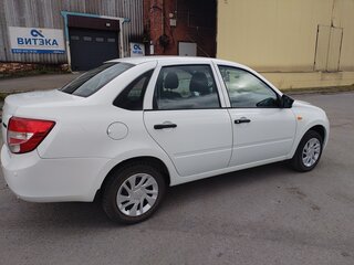 2015 Lada (ВАЗ) Granta I, белый, 550000 рублей, вид 2