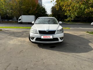 2012 Skoda Octavia II (A5) Рестайлинг, белый, 425000 рублей, вид 2