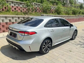 2022 Toyota Levin XII (E210) Рестайлинг, серебристый, 1790000 рублей, вид 3