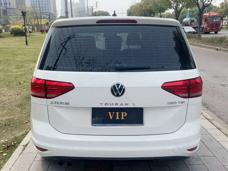 2022 Volkswagen Touran L II, белый, 1550000 рублей, вид 4