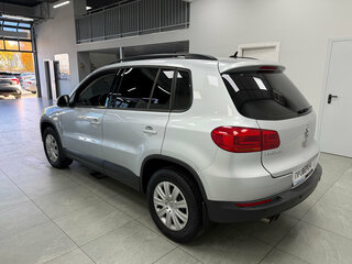 2013 Volkswagen Tiguan I Рестайлинг, серебристый, 1100000 рублей, вид 4