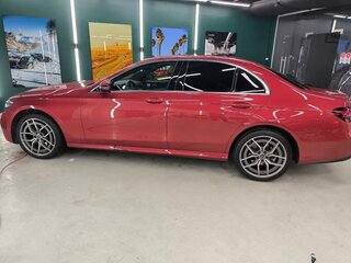 2020 Mercedes-Benz E-Класс 200 V (W213, S213, C238) Рестайлинг, красный, 4300000 рублей, вид 3
