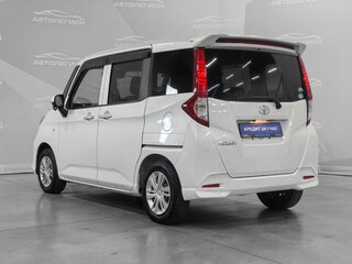 2021 Toyota Roomy I Рестайлинг, белый, 1040000 рублей, вид 3