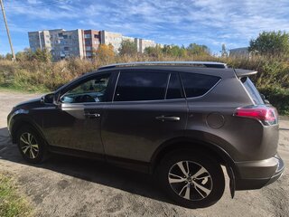 2017 Toyota RAV4 IV (XA40) Рестайлинг, коричневый, 2360000 рублей, вид 4