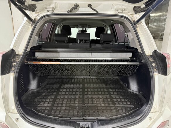 2017 Toyota RAV4 IV (XA40) Рестайлинг, белый - вид 11