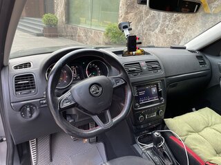 2017 Skoda Yeti I Рестайлинг, серый, 1390000 рублей, вид 2