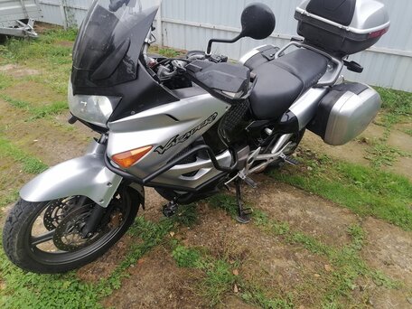 2005 Honda XL1000V Varadero, серый, 450000 рублей, вид 1