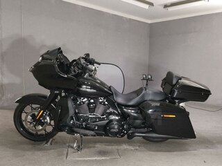 2020 Harley-Davidson Road Glide, чёрный, 2390000 рублей, вид 2