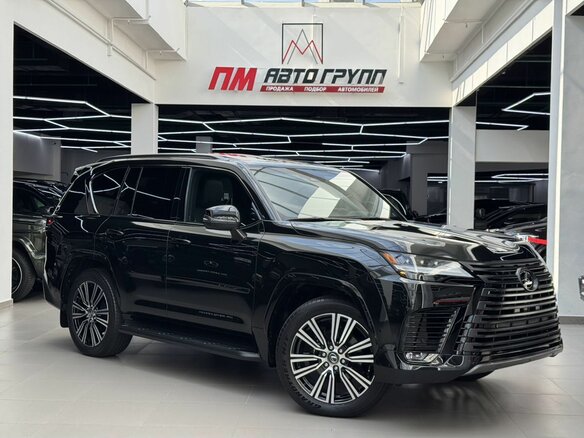 2025 Lexus LX 700h IV, чёрный, 19770000 рублей - вид 2