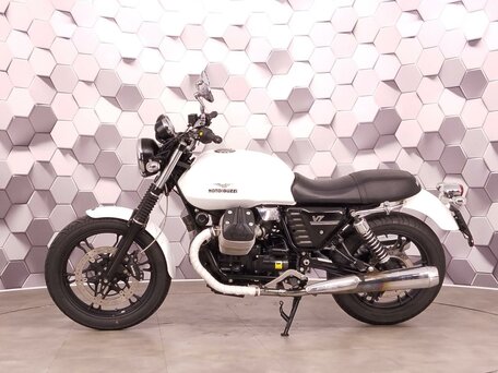 2013 Moto Guzzi V 7, белый, 489000 рублей, вид 4