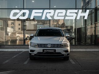 2017 Volkswagen Tiguan II, белый, 2629000 рублей, вид 3