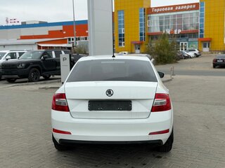 2016 Skoda Octavia III (A7), белый, 1300000 рублей, вид 5