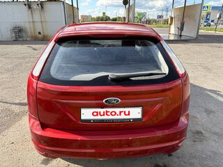 2008 Ford Focus II Рестайлинг, красный, 420000 рублей, вид 4