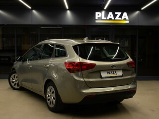 2017 Kia Ceed II Рестайлинг, серебристый, 999000 рублей, вид 3