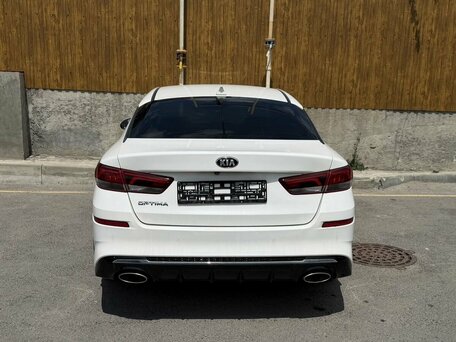 2018 Kia Optima IV Рестайлинг, белый, 1500000 рублей, вид 5