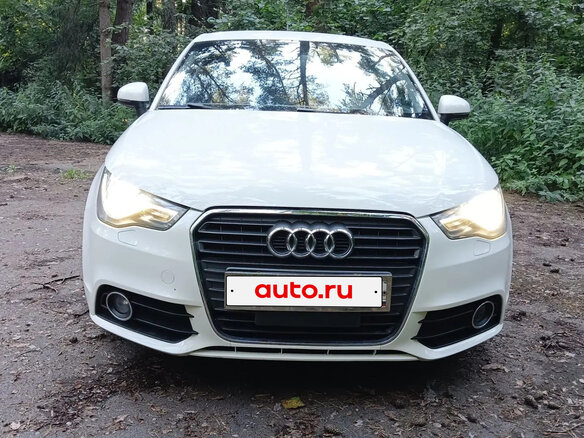 2013 Audi A1 I (8X), белый - вид 5