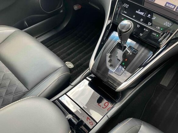 2017 Toyota Harrier III (XU60) Рестайлинг, чёрный, 2150055 рублей - вид 18