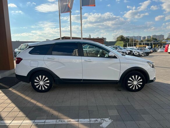 2020 Lada (ВАЗ) Vesta SW Cross I, белый, 1058000 рублей - вид 3