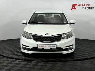2017 Kia Rio III Рестайлинг, белый, 825000 рублей, вид 3
