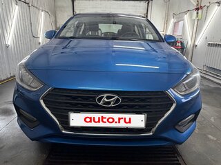 2017 Hyundai Solaris II, синий, 1300000 рублей, вид 4