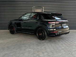 2021 Porsche Cayenne GTS III, чёрный, 11990000 рублей, вид 3