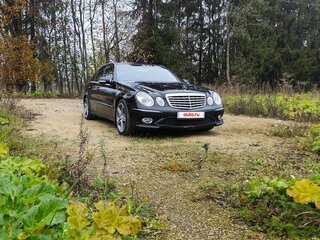 2008 Mercedes-Benz E-Класс 230 III (W211, S211) Рестайлинг, чёрный, 880000 рублей, вид 4