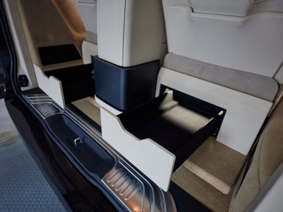 2026 Mercedes-Benz V-Класс Extra Long 300 d экстра длинный III (W447) Рестайлинг 2, чёрный, 37900000 рублей - вид 27