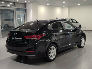 2018 Hyundai Solaris II, чёрный, 1305000 рублей, вид 5