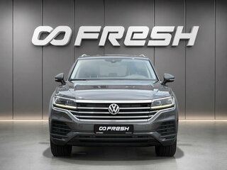 2018 Volkswagen Touareg III, серый, 3399000 рублей, вид 4