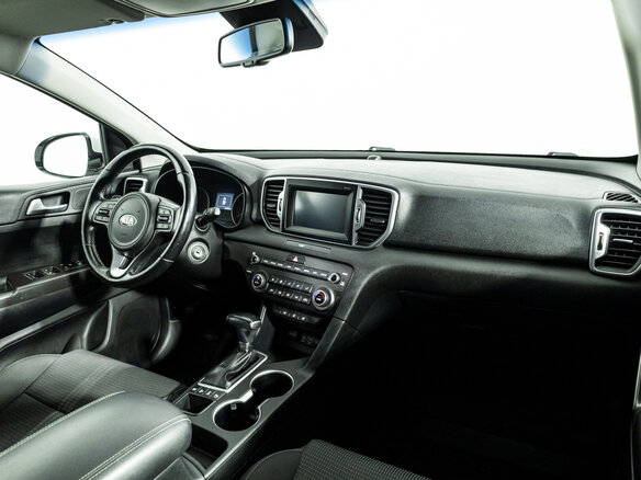 2018 Kia Sportage IV, белый, 1909700 рублей - вид 8