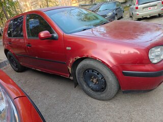 1999 Volkswagen Golf IV, красный, 240000 рублей, вид 2