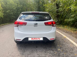 2015 Kia Rio III Рестайлинг, белый, 989898 рублей, вид 5