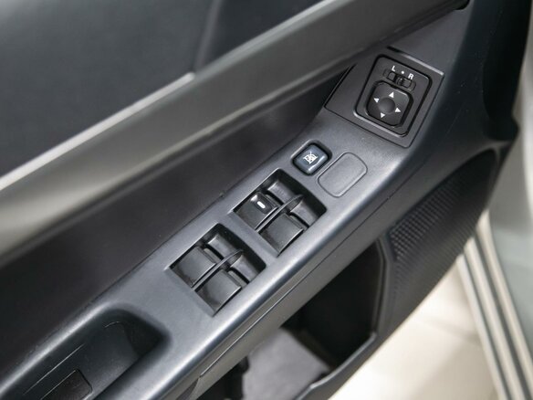 2013 Mitsubishi Lancer X Рестайлинг, серебристый, 990000 рублей - вид 14