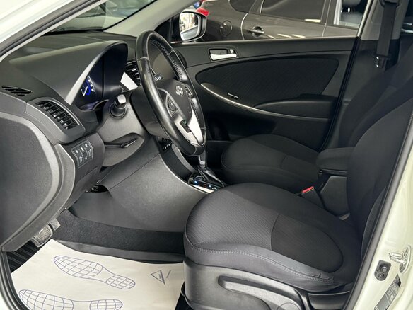 2015 Hyundai Solaris I Рестайлинг, белый - вид 8